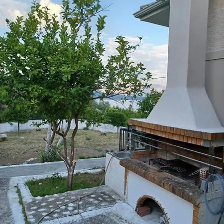 Nikiana's View