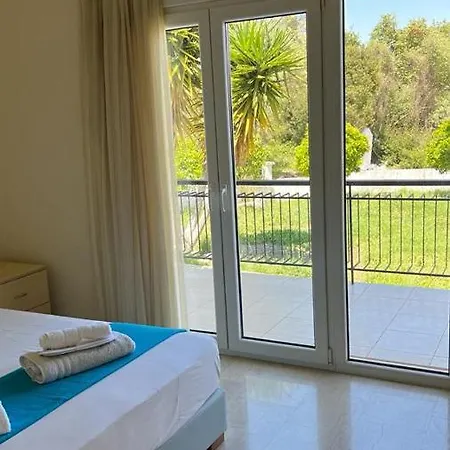 Nikiana's View Apartment *